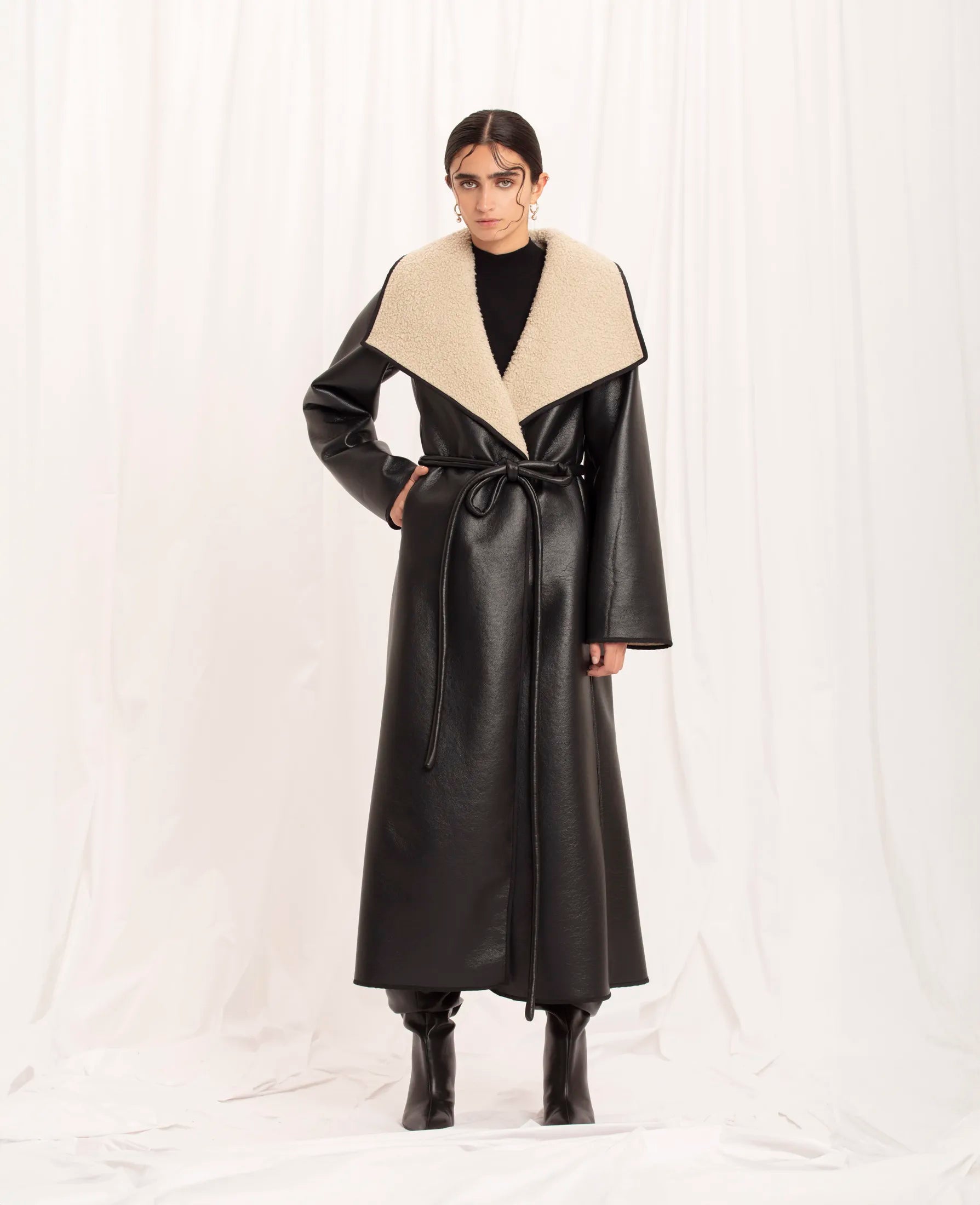 IMMEDIATE DELIVERY Malena Coat / Black