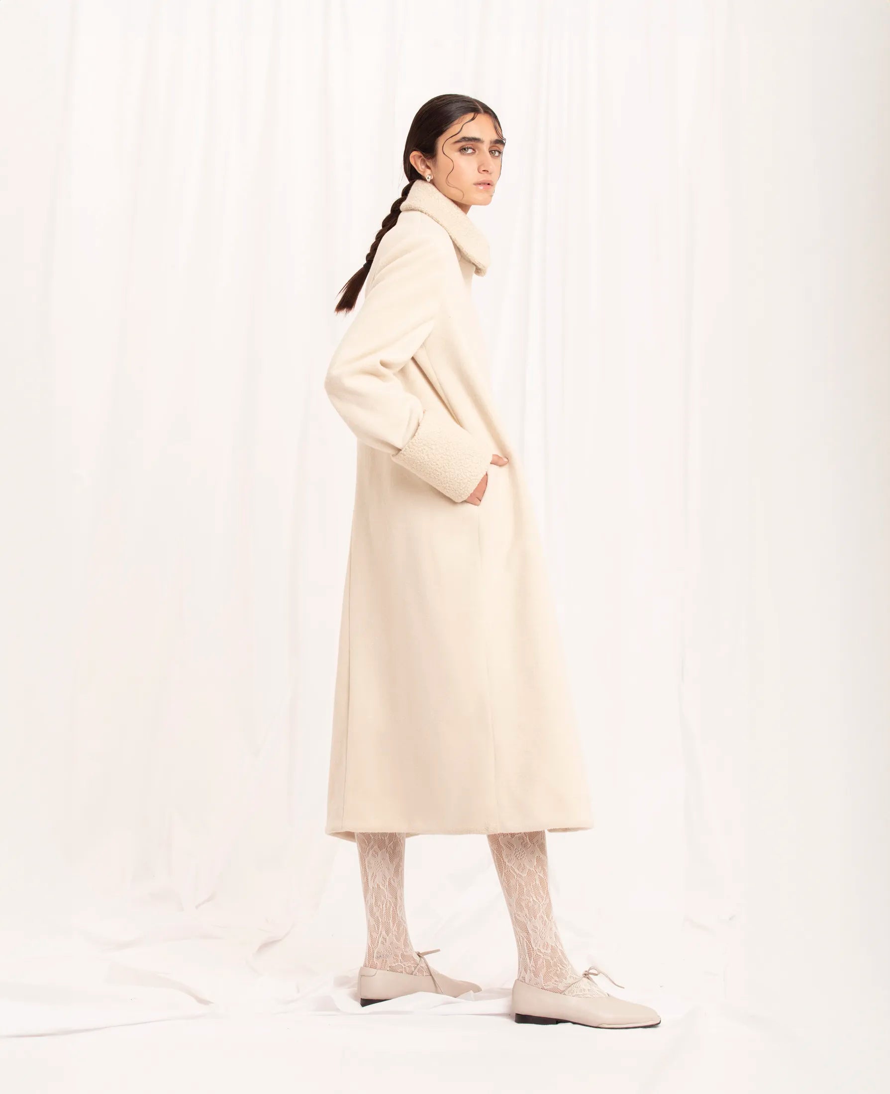 IMMEDIATE DELIVERY Cruella Coat / Ivory
