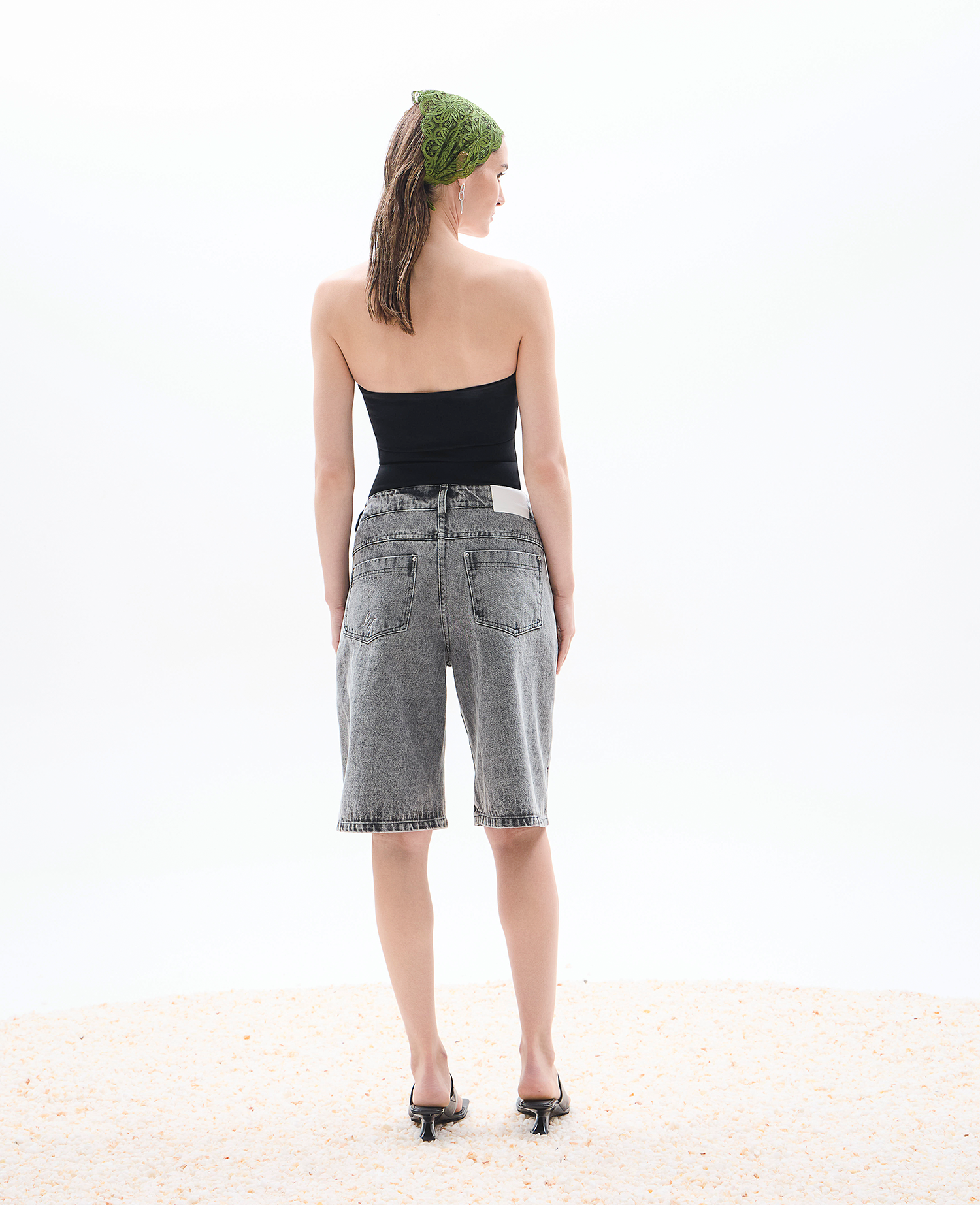 Maka Bermuda Jeans - Grey