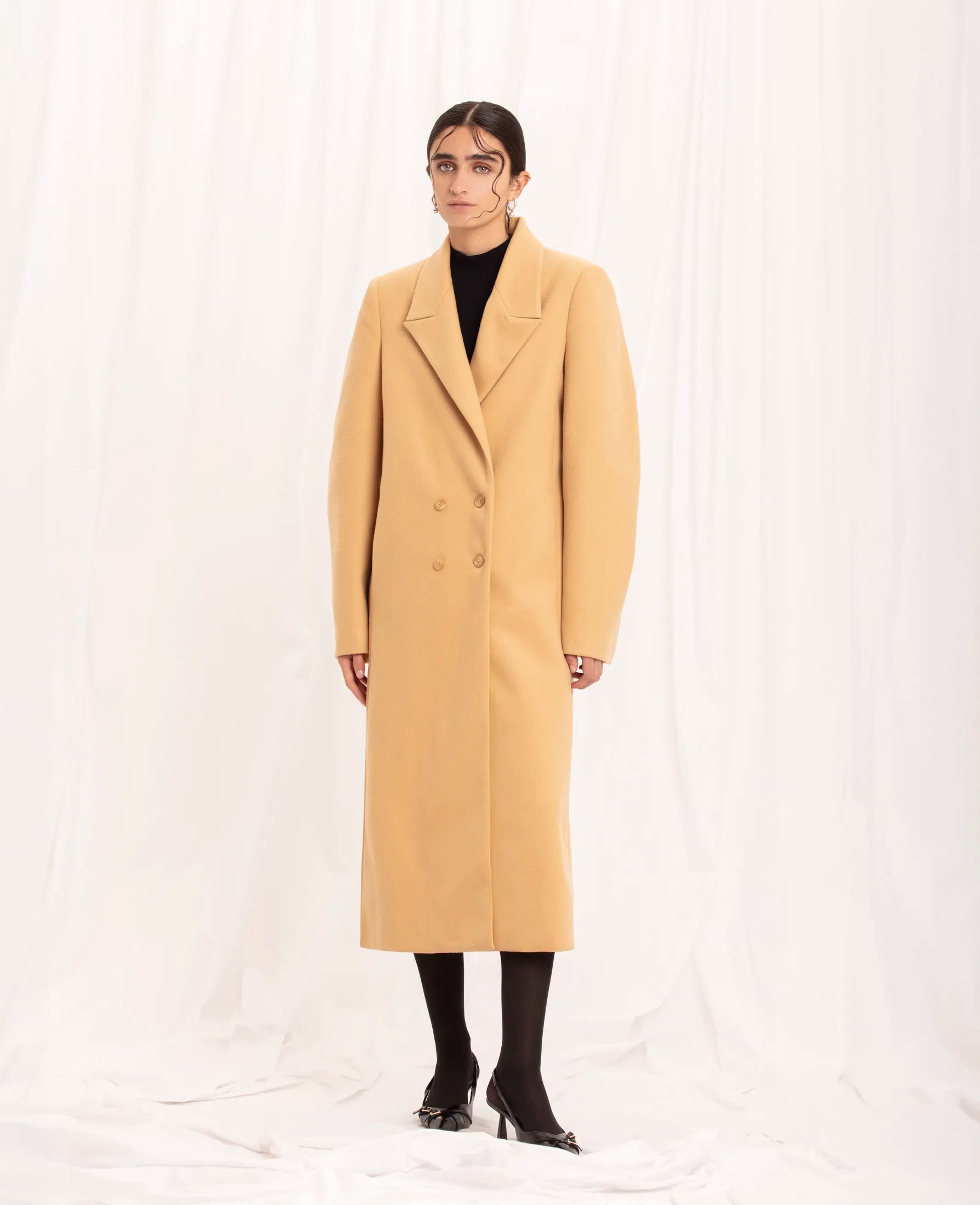 IMMEDIATE DELIVERY Karen Coat / Camel